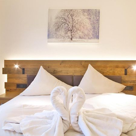 Golf & Glacier View - By Alpen Apartments Zell am See Exterior foto